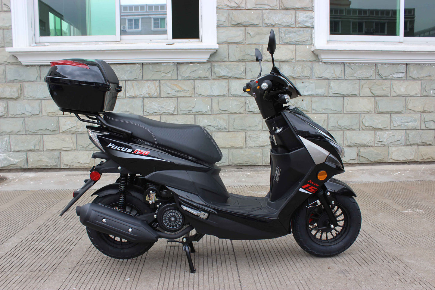 Focus 150cc Scooter with 10 Inch Tires product image